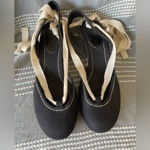 Ann Taylor LOFT ballet style espadrilles low wedge shoes